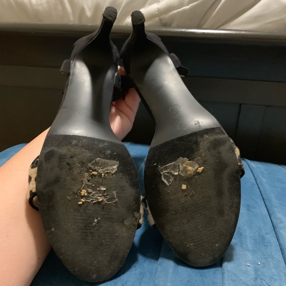 Boutique cheetah sz 10 heels - Picture 4 of 4